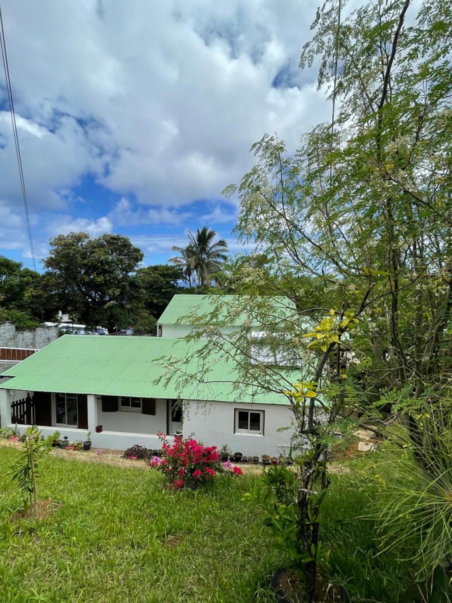 Adenora Bed and Breakfast Saint-Joseph Buitenkant foto